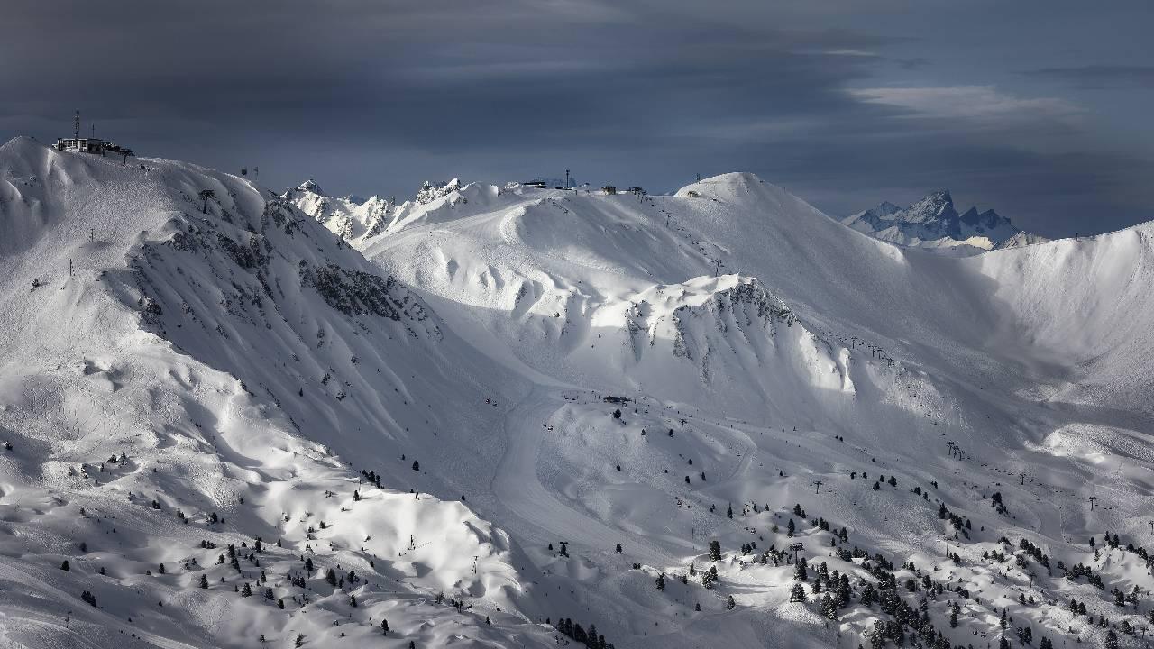 https://laplagne360.com/wp-content/uploads/2021/08/New-Project-2021-08-20T191830.755.jpg