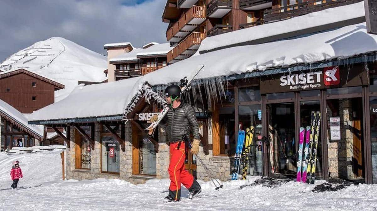 Where to hire skis and snowboards in La Plagne