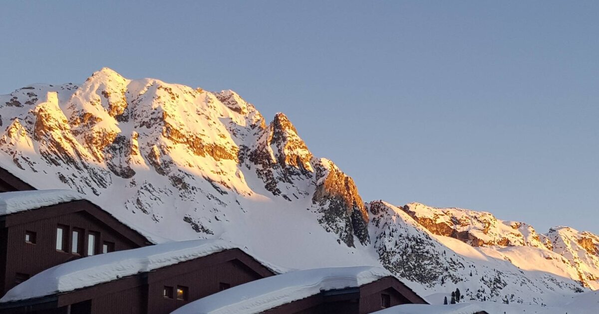 La-Plagne_-A-Snowy-Paradise-in-the-Heart-of-the-French-Alps-1200x630.jpg