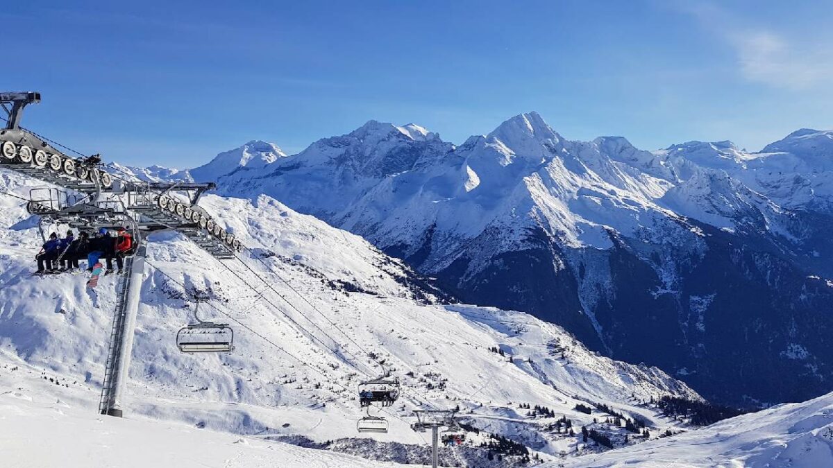 Does La Plagne have reliable snow cover in December