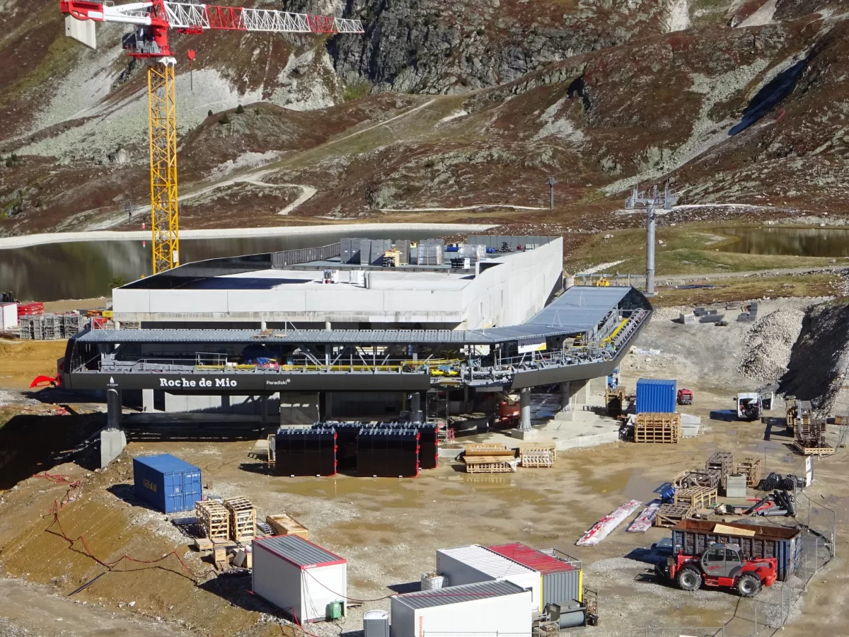 la-plagne-piste-guide-new-roche-de-mio-gondola-2