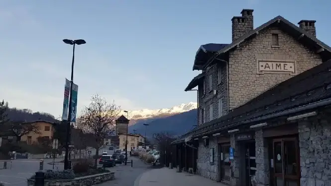https://laplagne360.com/wp-content/uploads/2024/11/la-plagne-valley-bus-network-sm.webp