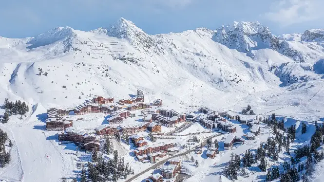 See weather and conditions in Paradiski with the La Plagne webcams situated around the mountain