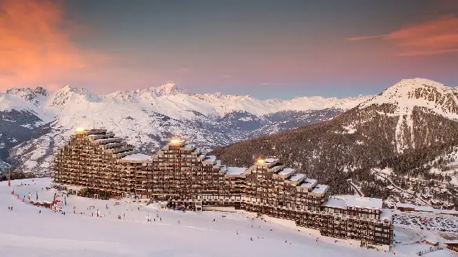 https://laplagne360.com/wp-content/uploads/2024/12/la-plagne-aime-2000-lifts-biolley-guide.webp