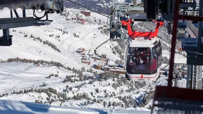 https://laplagne360.com/wp-content/uploads/2024/12/la-plagne-gallery.webp