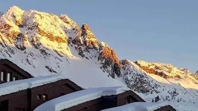 https://laplagne360.com/wp-content/uploads/2024/12/la-plagne-in-february.webp