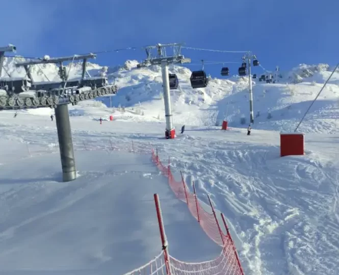 https://laplagne360.com/wp-content/uploads/2025/01/les-arcs-transarcs-2-665x540.webp