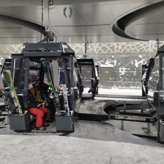 https://laplagne360.com/wp-content/uploads/2025/01/les-arcs-transarcs-6-540x540.webp