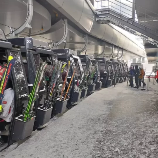 https://laplagne360.com/wp-content/uploads/2025/01/les-arcs-transarcs-7-540x540.webp