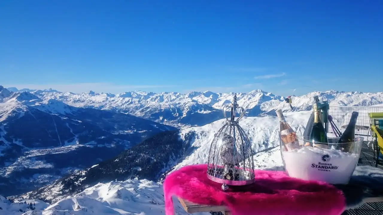 La Plagne best mountain cafes and bars in La Plagne - La Plagne 360