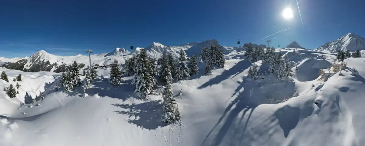 La Plagne has a new lift for 2025 - the revamped Roche de Mio which takes a completely different route up the mountain to the summit of the same name
