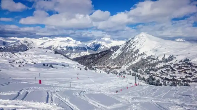 https://laplagne360.com/wp-content/uploads/2026/01/bellecote-pistes-link.webp