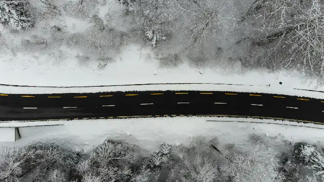 snowy road to La Plagne