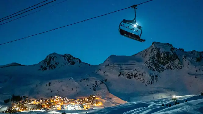 La Plagne quiet chairlift at night