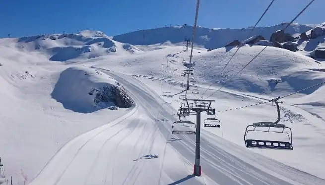 The Carella Chairlift out of the Champagny sector of La Plagne, home to some of the best intermediate Paradiski pistes