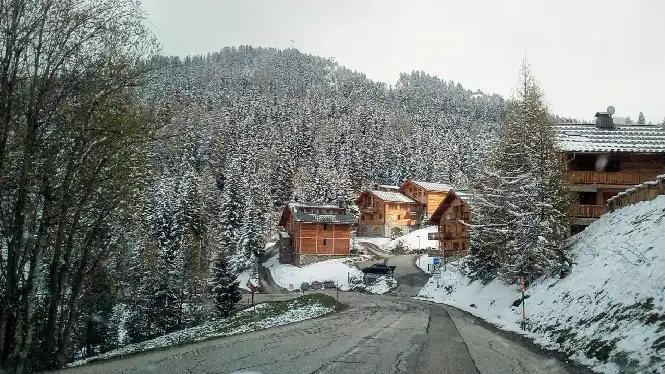 La Plagne road around Plagne 1800