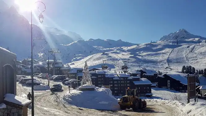 Snow and sun in Belle Plagne, La Plagne, Paradiski