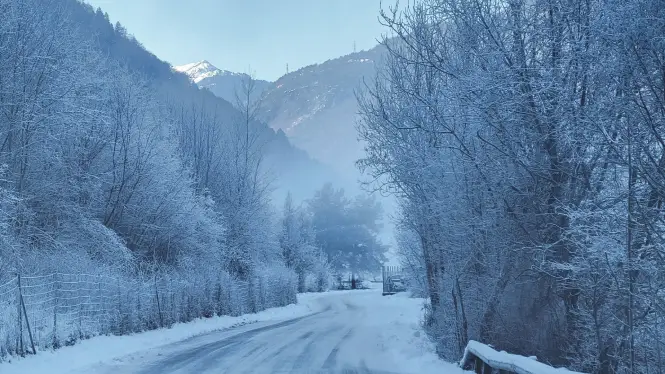 Snowy roads around La Plagne
