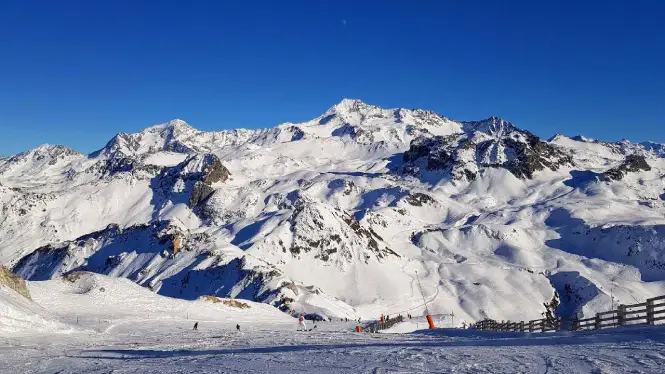 View of the Bellecôte glacier - find out more La Plagne info at LaPlagne360