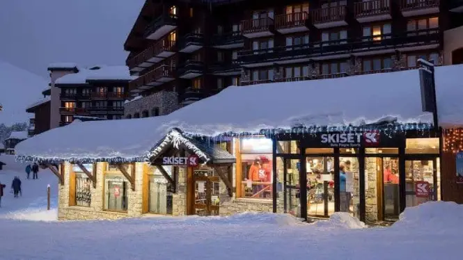 SkiSet ski and snowboard hire shops in La Plagne