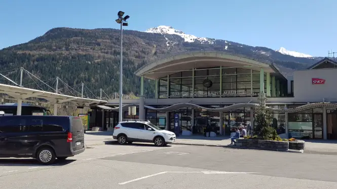 Take the bus from Bourg-St-Maurice up to Les Arcs