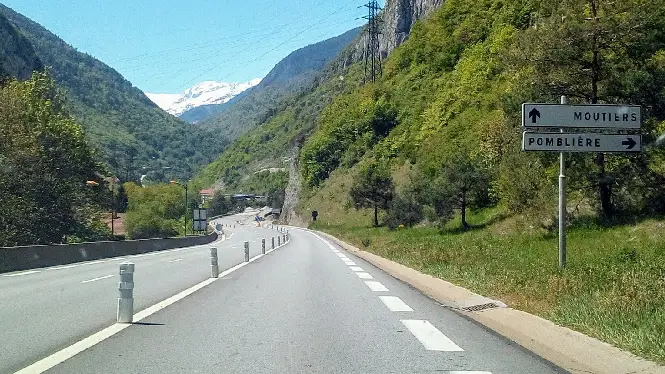 The road to Moutiers from La Plagne